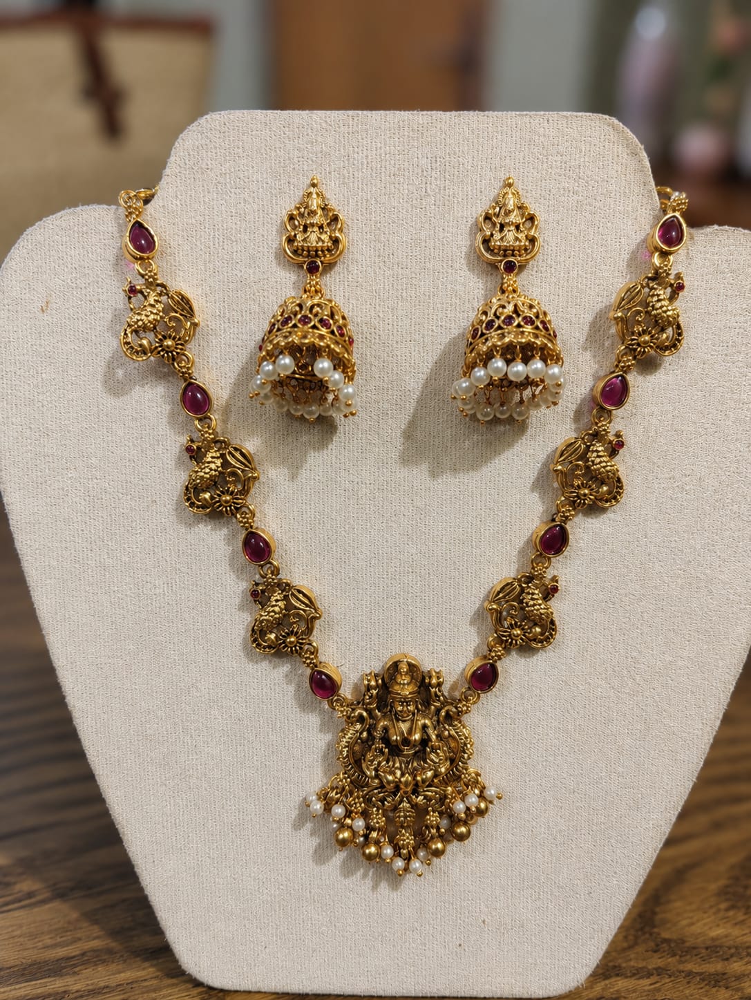 Available SG Stock - Premium Antique Lakshmi Ruby Temple Necklace Set with Pearl Jhumka Earrings